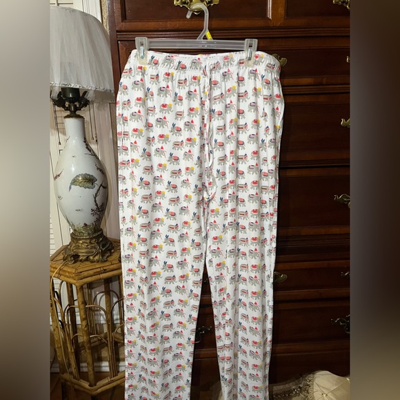 Roller Rabbit Pajama Set- Never Worn with Tags - Picture 3 of 5